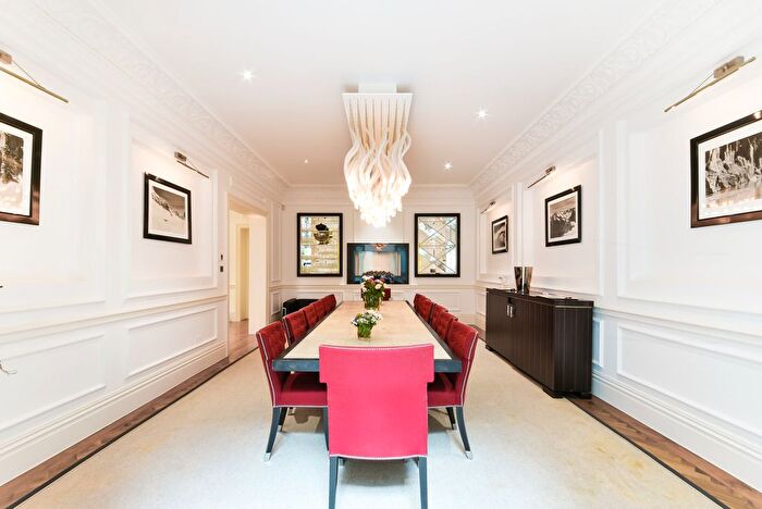 5 Bedroom Property To Rent In Queen's Gate Terrace, London, SW7