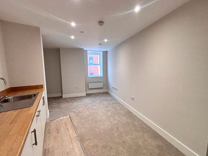 1 Bedroom Apartment To Rent In George Street, Hull, HU1