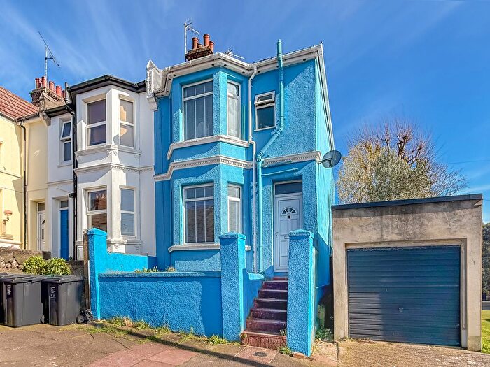 3 Bedroom End Of Terrace House For Sale In Whippingham Street, Brighton, BN2