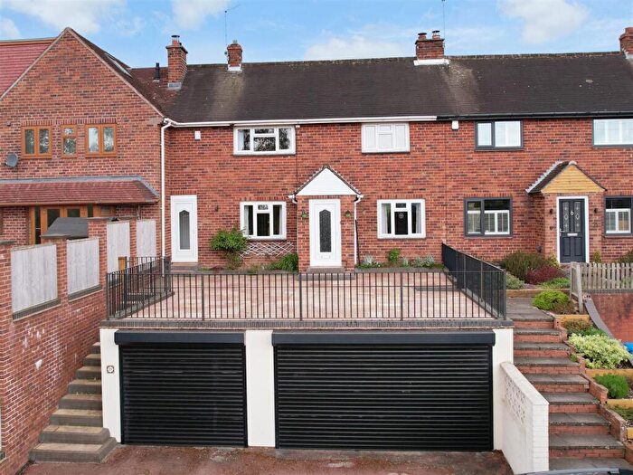 3 Bedroom Terraced House For Sale In Edge View Walk, Kinver, Stourbridge, DY7