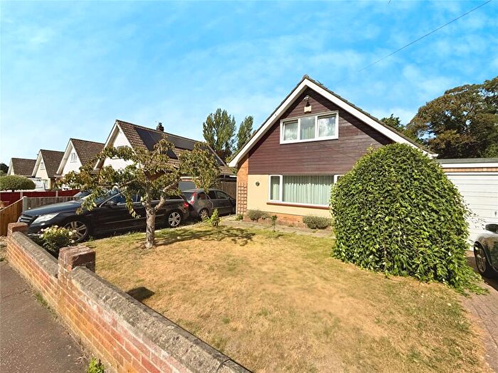 3 Bedroom Detached House For Sale In Carterford Drive, Norwich, Norfolk, NR3