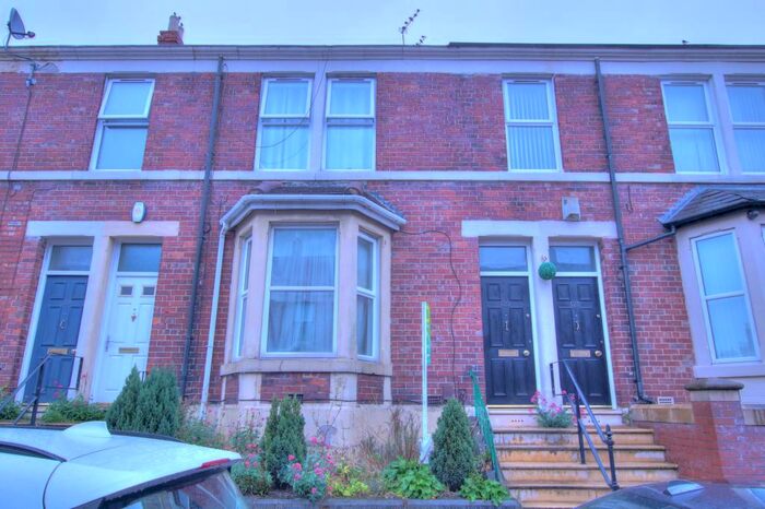 3 Bedroom Flat To Rent In Windsor Avenue, Gateshead, NE8