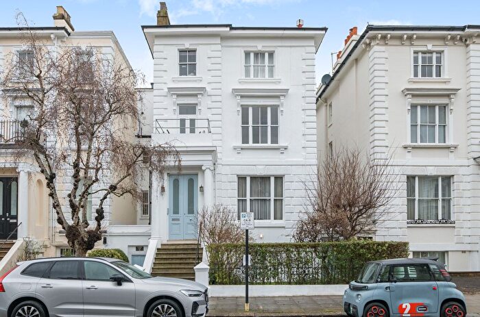 2 Bedroom Flat For Sale In Buckland Crescent, Belsize Park, NW3