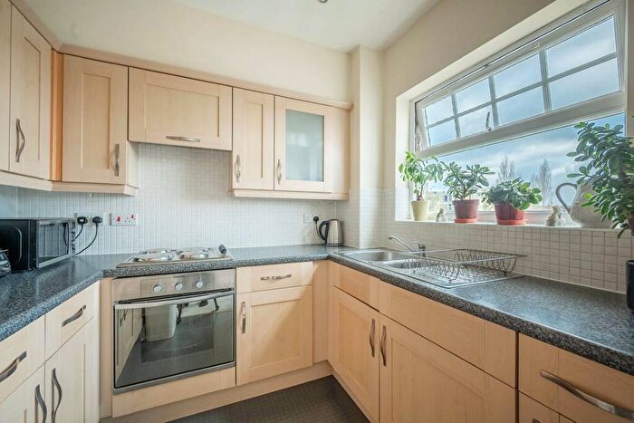 2 Bedroom Flat For Sale In Rose Bates Drive, Kingsbury, London, NW9