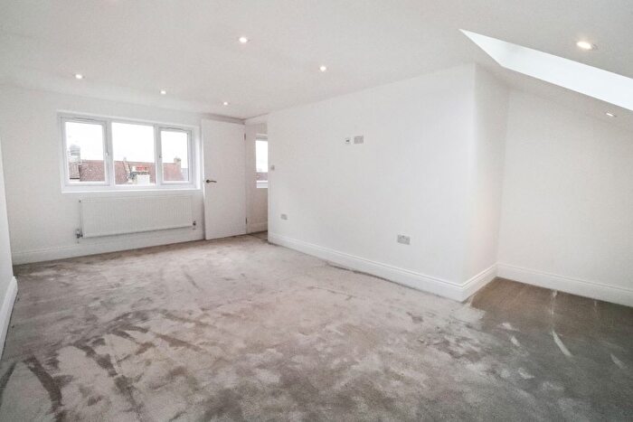 3 Bedroom Terraced House For Sale In Coleman Road, Belvedere, Kent, DA17