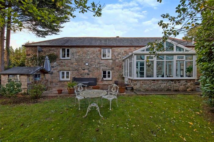 3 Bedroom Barn Conversion For Sale In Retire, Bodmin, PL30
