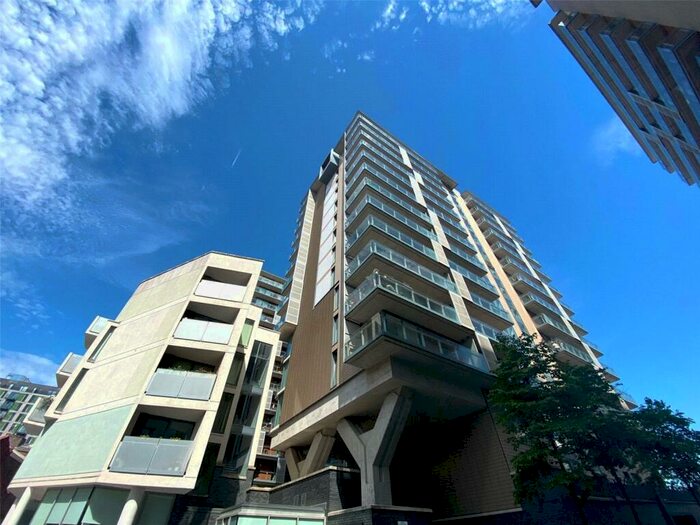 2 Bedroom Apartment To Rent In Spectrum Block, Blackfriars Road, Manchester City Centre, Salfotd, M3