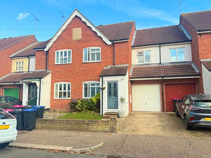 3 Bedroom Terraced House For Sale In Leigh On Sea, SS9