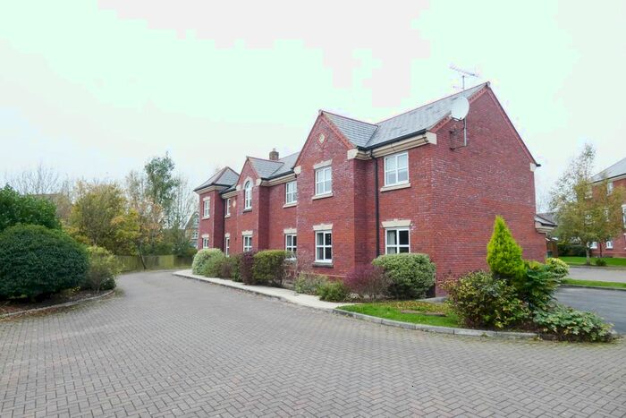 2 Bedroom Flat To Rent In Ladybank Avenue, Fulwood, Preston, PR2