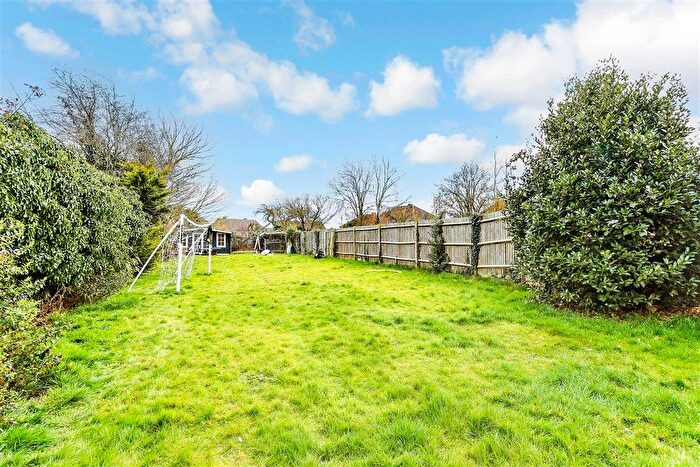 4 Bedroom Detached House For Sale In Birling Road, Snodland, Kent, ME6