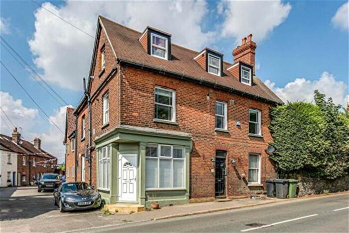 3 Bedroom Flat For Sale In Herald House -, High Street, TN16