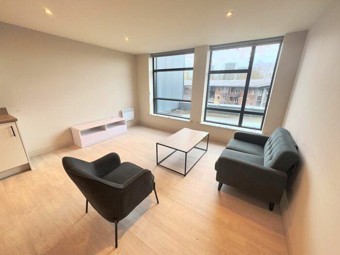 1 Bedroom Apartment To Rent In Centenary House, Leeds City Centre, LS2