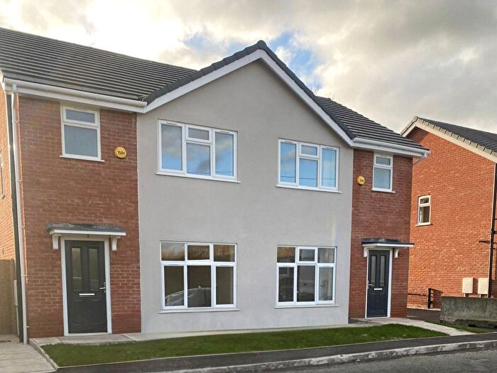 3 Bedroom Semi Detached House To Rent In Halebank Road, Widnes, Cheshire, WA8