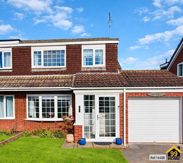 3 Bedroom Semi Detached House For Sale In Hersham Close, Newcastle Upon Tyne, And Wear, NE3