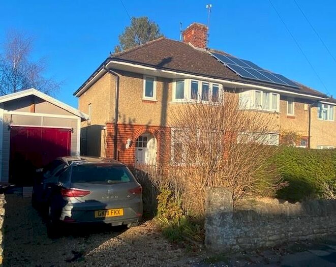 3 Bedroom Semi-Detached House To Rent In Hunsdon Road, East Oxford, OX4