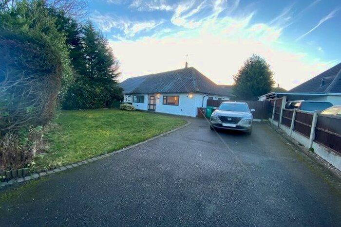 2 Bedroom Bungalow To Rent In Middleton Boulevard, Nottingham, NG8