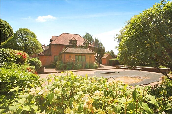 3 Bedroom Detached House To Rent In Ferry Lane, Wraysbury, Staines-Upon-Thames, Berkshire, TW19