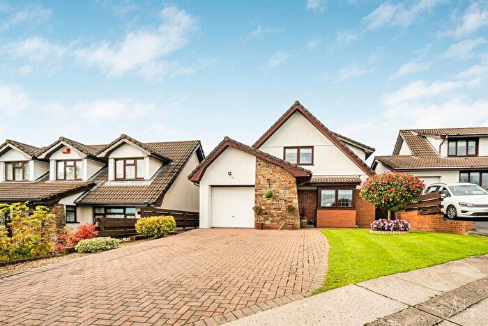3 Bedroom Detached House For Sale In Kestrel Close, Bryncoch, Neath, SA10