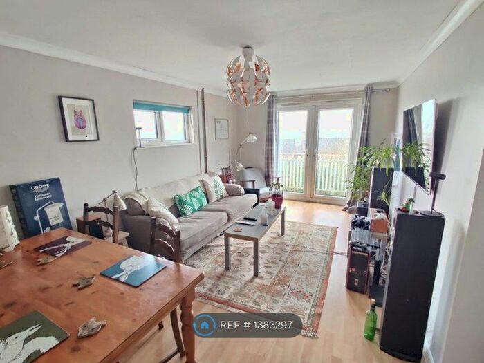 2 Bedroom Maisonette To Rent In Bath, Bath, BA2