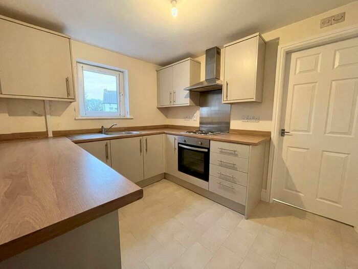 2 Bedroom Flat To Rent In Ainslie Street, Grimsby, DN32