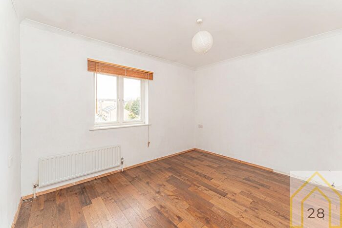 2 Bedroom Flat For Sale In Eastway, London, E9