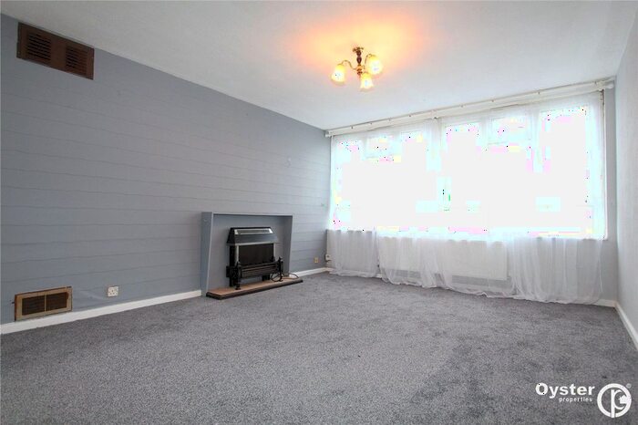 3 Bedroom Flat To Rent In Glebelands Road, Feltham, TW14