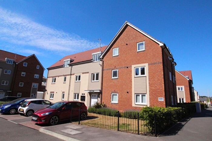 2 Bedroom Apartment To Rent In Lindley Court, CV21