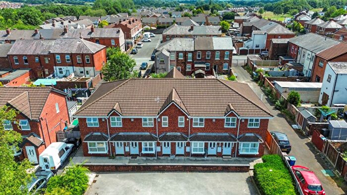 2 Bedroom Flat For Sale In Turnill Drive, Ashton-In-Makerfield, WN4