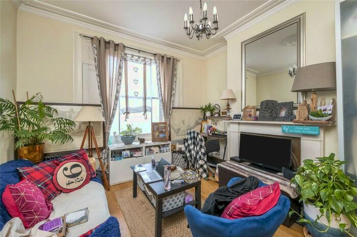 4 Bedroom Terraced House To Rent In York Way, Islington, N7