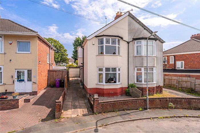 3 Bedroom Semi-detached House For Sale In Leyland Avenue, Merridale, Wolverhampton, West Midlands, WV3
