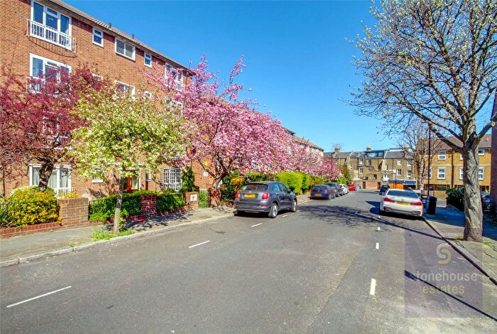 1 Bedroom Flat To Rent In Fisher House, Ward Road, Tufnell Park, London, N19
