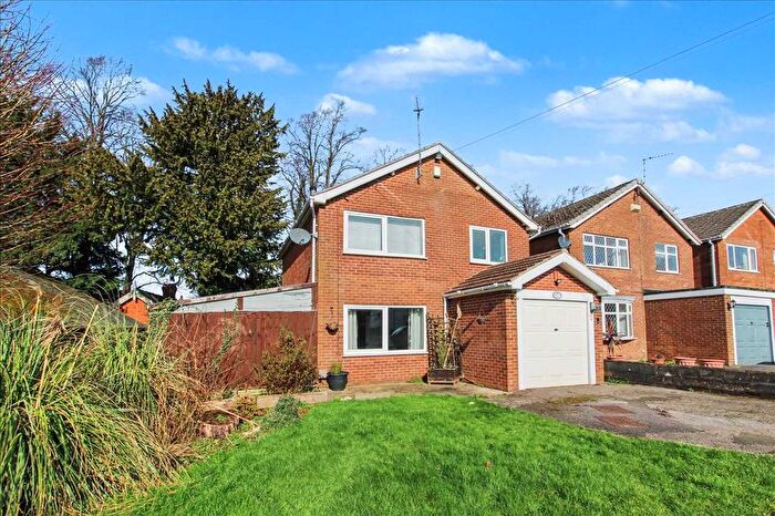 3 Bedroom Detached House For Sale In Mundys Drive, Heanor, DE75