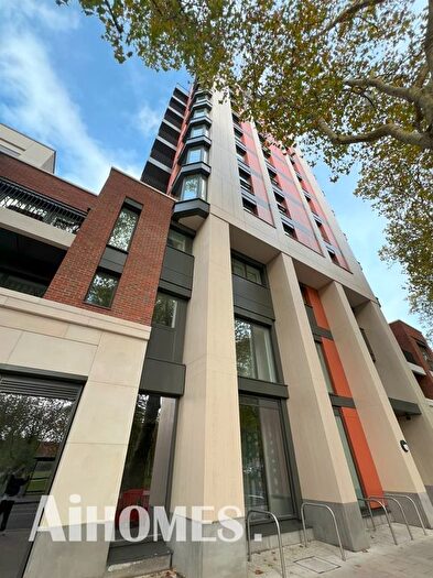 1 Bedroom Flat To Rent In Chiswick High Road, London, W4