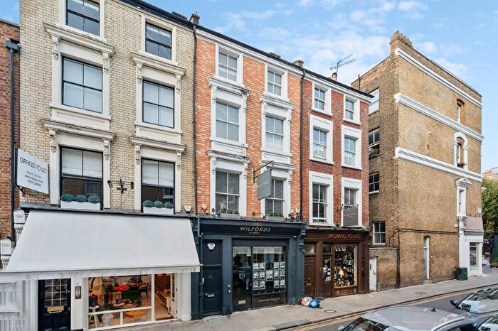 3 Bedroom Property For Sale In Holland Street, Campden Hill, W8