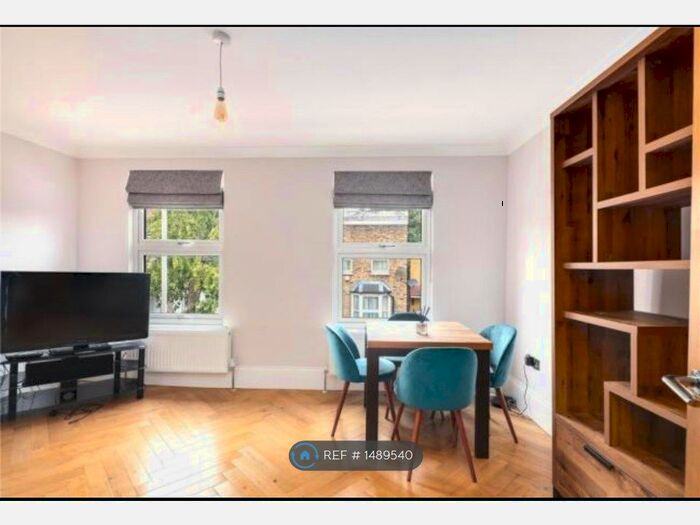 2 Bedroom Flat To Rent In Stratford, London, E15