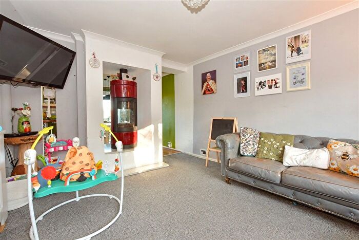 3 Bedroom Detached House For Sale In Ashford Road, Canterbury, Kent, CT1