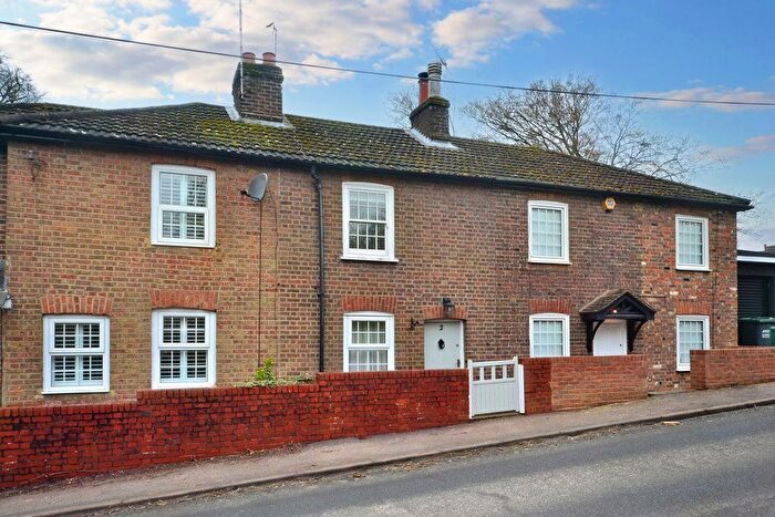 2 Bedroom Property To Rent In Bedmond Hill, Pimlico, HP3