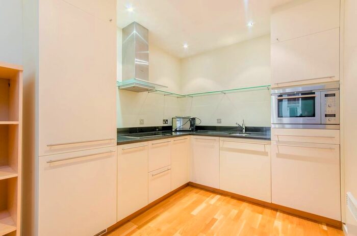 1 Bedroom Flat To Rent In Hosier Lane, Clerkenwell, London, EC1A