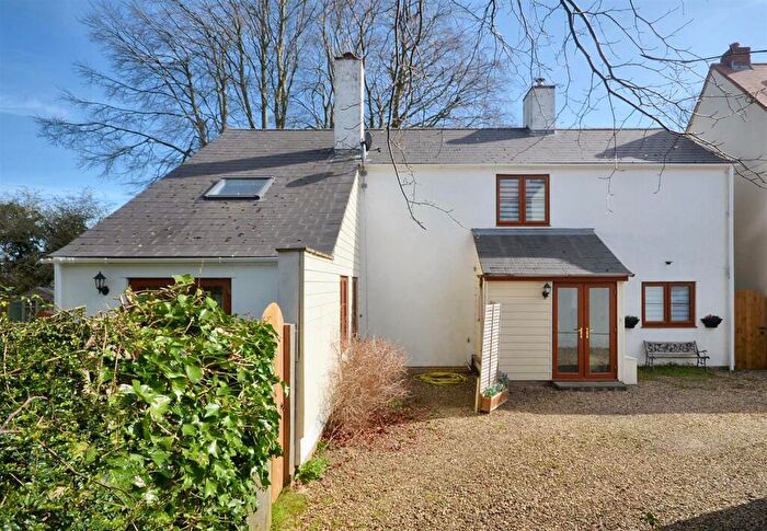 4 Bedroom Detached House For Sale In Church Hill, Templecombe, BA8