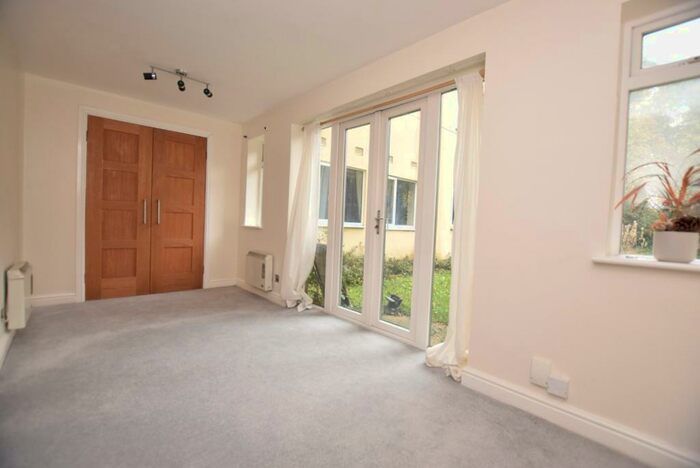 1 Bedroom Apartment To Rent In Woodleigh Hall Mews, Rawdon, Leeds, West Yorkshire, LS19