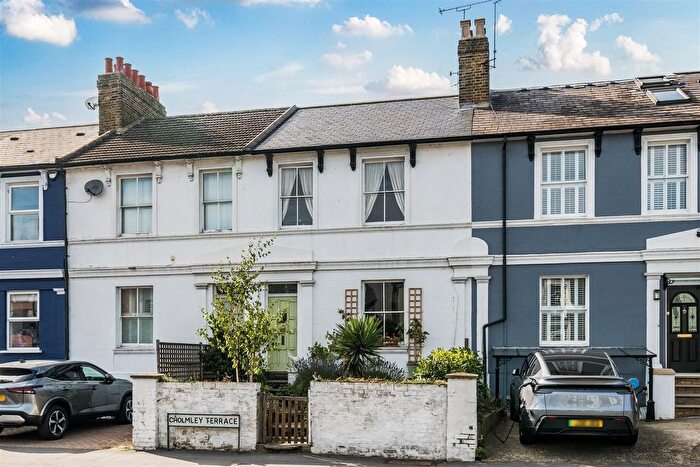 3 Bedroom Terraced House For Sale In Portsmouth Road, Thames Ditton, KT7