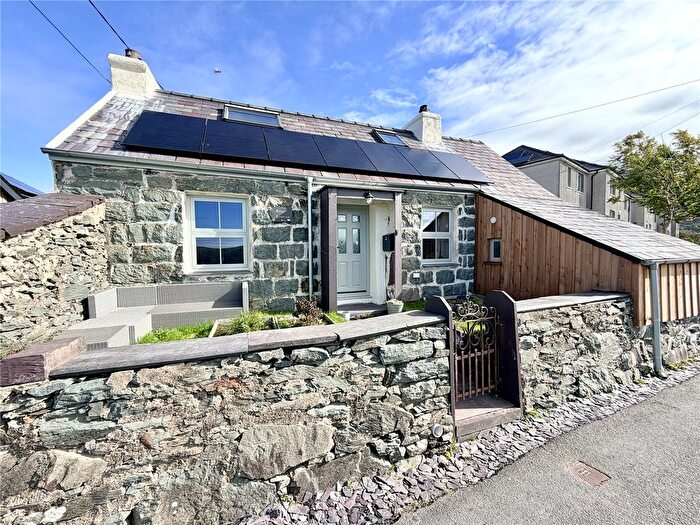 2 Bedroom Cottage For Sale In Dinorwig, Caernarfon, Gwynedd, LL55