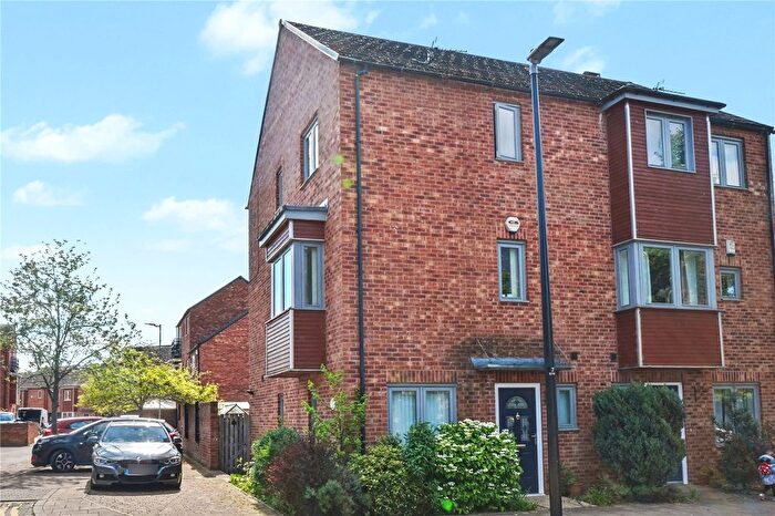 4 Bedroom Town House For Sale In Davy Road, Allerton Bywater, Castleford, West Yorkshire, WF10