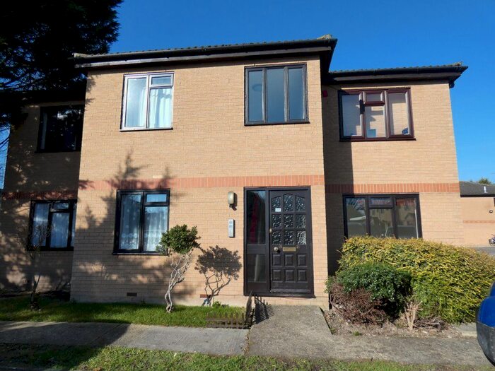 1 Bedroom Flat To Rent In Stanley Court, Stanley Road, Cambridge, CB5