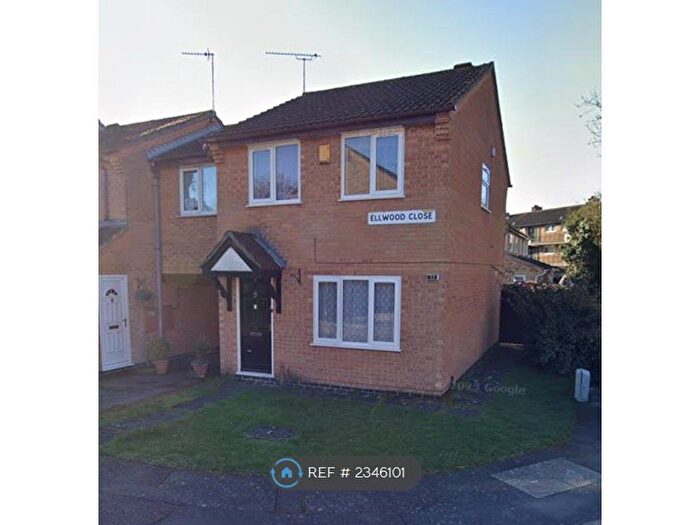 3 Bedroom Semi-Detached House To Rent In Ellwood Close, Leicester, LE5