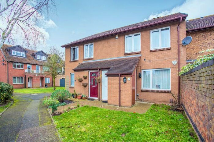 1 Bedroom Maisonette To Rent In Berrydale Road, Hayes UB4