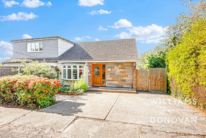 2 Bedroom Semi-Detached Bungalow For Sale In Downer Road North, Benfleet, SS7