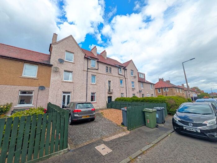 2 Bedroom Flat To Rent In Parkhead Loan, Sighthill, Edinburgh, EH11