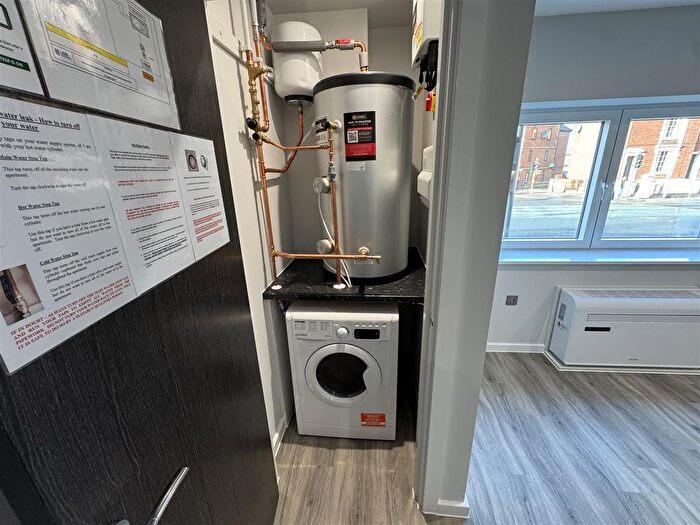 1 Bedroom Flat To Rent In Caversham Road, Reading, RG1