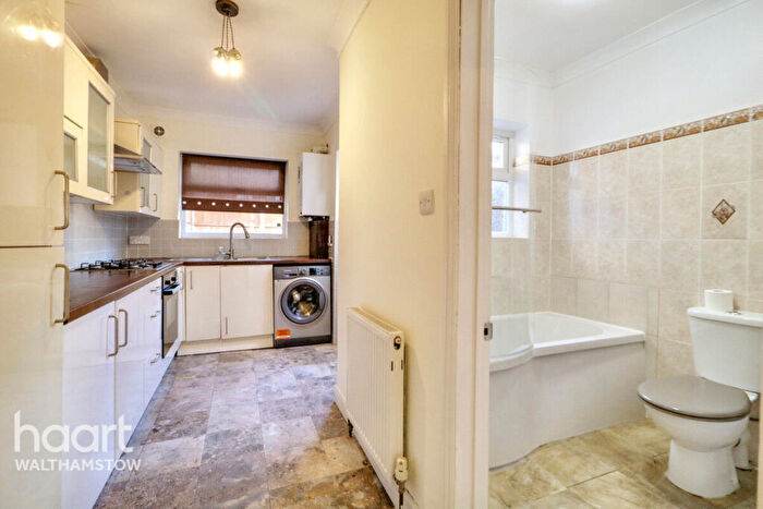 2 Bedroom Terraced House For Sale In Goldsmith Road, Walthamstow, E17